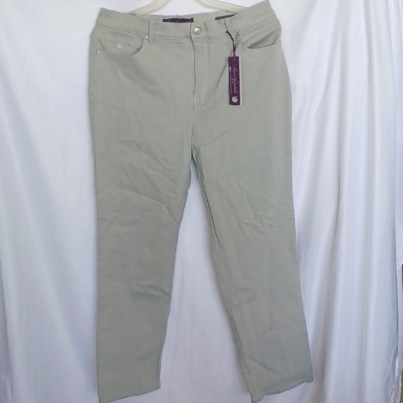 Gloria Vanderbilt Amanda jeans, slimming, khaki - Picture 1 of 7